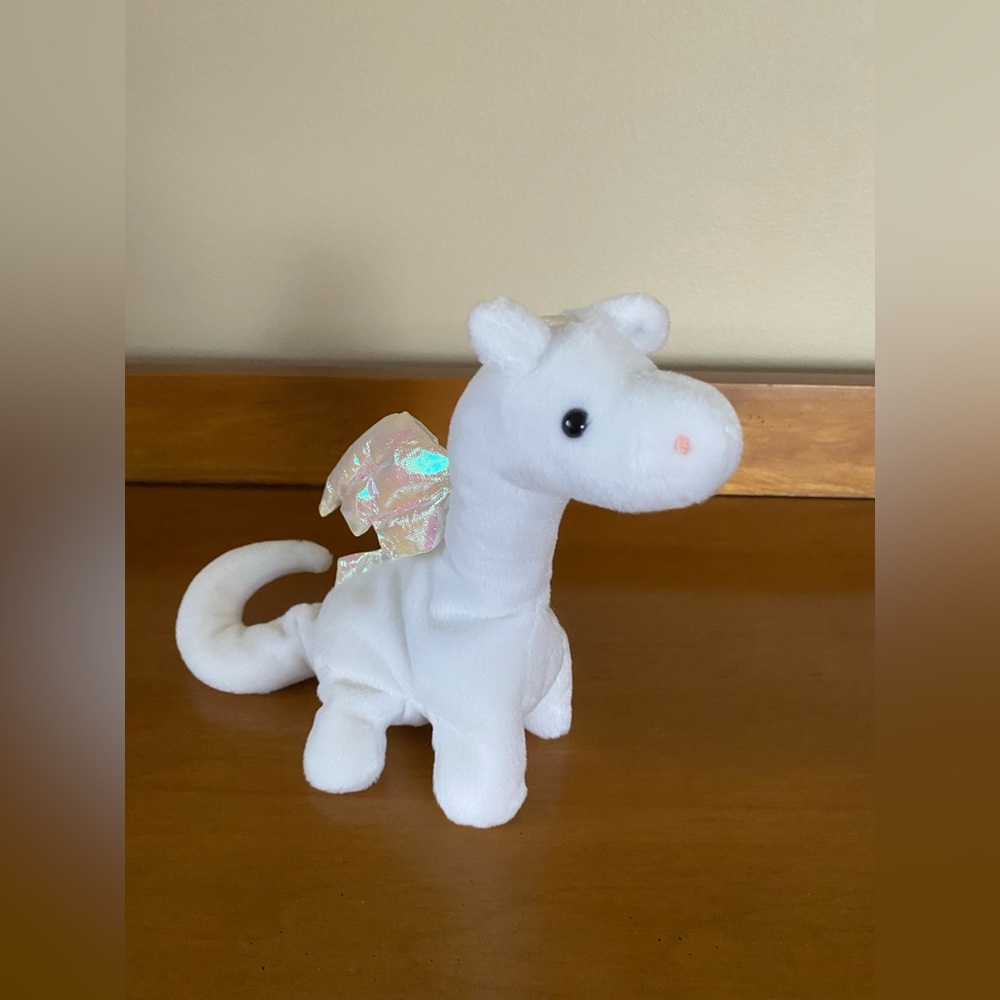 NWT Ty Beanie Baby Magic the Dragon super cute!